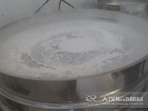 硅微粉振動(dòng)篩的使用 硅微粉振動(dòng)篩的使用